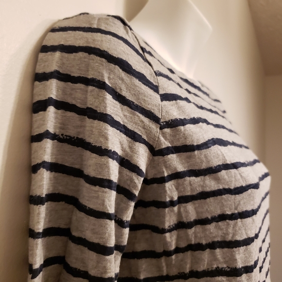 Ann Taylor LOFT size S top - Picture 4 of 5